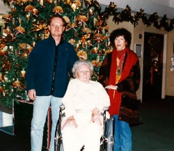 1995dec-tom-alma-white-and-leslie-in-alameda-ca-photographer-unknown